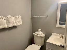 Royal Garden Resort 105 2 Bedroom Condo by RedAwning