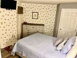 Royal Garden Resort 105 2 Bedroom Condo by RedAwning