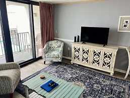 Royal Garden Resort 105 2 Bedroom Condo by RedAwning