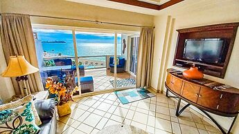 Spectacular 1 Bedroom Condo on Sandy Beach at Las Palmas Resort Grande