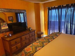 Las Palmas Resort At Sandy Beach Grande 405 2 Bedroom Condo by Redawni