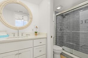 Welcome To Beach Villa's # 406 Vacation Rental - 250 Estero Blvd 2 Bed