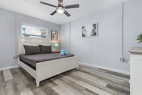 171/181 Washington ~ Dune Our Thing! Fabulous Pool Home! 8 Bedroom Hom