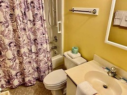 Royal Garden Resort 510 2 Bedroom Condo by RedAwning