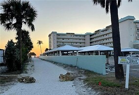 Casa Marina 654 - 4321 Bay Beach Lane 2 Bedroom Condo by RedAwning