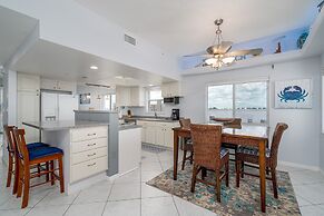 Casa Marina 654 - 4321 Bay Beach Lane 2 Bedroom Condo by RedAwning