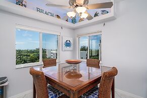 Casa Marina 654 - 4321 Bay Beach Lane 2 Bedroom Condo by RedAwning