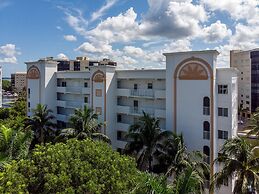 Casa Marina 654 - 4321 Bay Beach Lane 2 Bedroom Condo by RedAwning