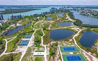 Casa Marina 654 - 4321 Bay Beach Lane 2 Bedroom Condo by RedAwning