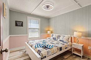 Lazy Beaches Getaway With Private Pool 4 Bedroom Home by RedAwning