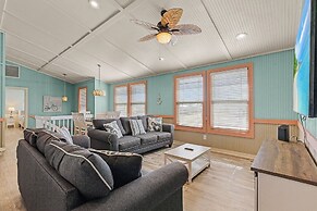 Lazy Beaches Getaway With Private Pool 4 Bedroom Home by RedAwning