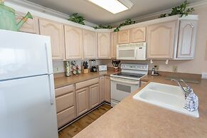 Royal Garden Resort 401 3 Bedroom Condo by Redawning