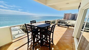 Las Palmas Resort At Sandy Beach: Condo Grande-605 2 Bedroom Condo by 