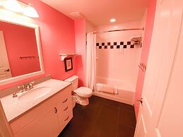 Harbour House At The Inn Unit 213 1 Bedroom Condo by RedAwning