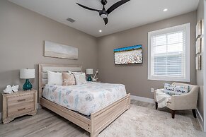 Magnificent New Build Private Pool Home On The North Tip Of Fort Myers