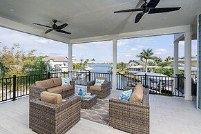 Magnificent New Build Private Pool Home On The North Tip Of Fort Myers