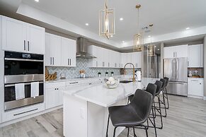 Magnificent New Build Private Pool Home On The North Tip Of Fort Myers