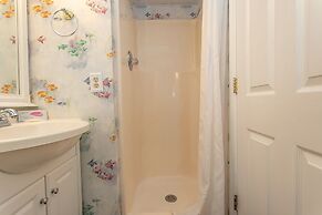 Royal Garden Resort 1404 2 Bedroom Condo by RedAwning