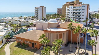 Beautiful 2 Bedroom Condo on the Sea of Cortez at Las Palmas Resort D-