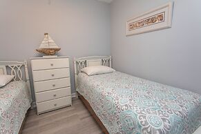 Royal Garden Resort 705 2 Bedroom Condo by RedAwning