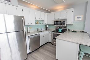 Royal Garden Resort 705 2 Bedroom Condo by RedAwning