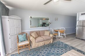 Royal Garden Resort 705 2 Bedroom Condo by RedAwning