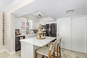 Welcome To Beach Villa's # 606 Vacation Rental - 250 Estero Blvd 2 Bed