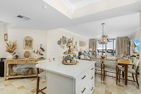 Welcome To Beach Villa's # 606 Vacation Rental - 250 Estero Blvd 2 Bed