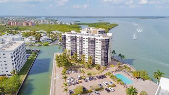 Harbor Point 224 - Bay Beach Lane 2 Bedroom Condo by RedAwning