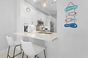 Palm Harbor Penthouse With Marina Views 2 Bedroom Condo by RedAwning