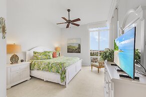 Palm Harbor Penthouse With Marina Views 2 Bedroom Condo by RedAwning