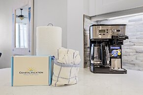 Palm Harbor Penthouse With Marina Views 2 Bedroom Condo by RedAwning