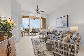 Palm Harbor Penthouse With Marina Views 2 Bedroom Condo by RedAwning