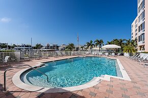 Palm Harbor Penthouse With Marina Views 2 Bedroom Condo by RedAwning