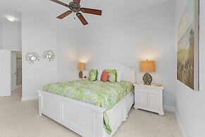 Palm Harbor Penthouse With Marina Views 2 Bedroom Condo by RedAwning