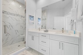 Palm Harbor Penthouse With Marina Views 2 Bedroom Condo by RedAwning