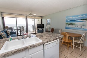 Royal Garden Resort 1012 2 Bedroom Condo by RedAwning