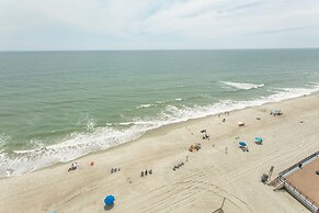 Royal Garden Resort 1012 2 Bedroom Condo by RedAwning