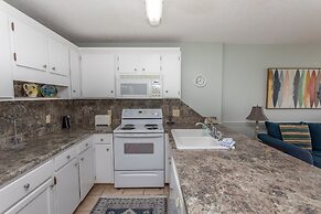 Royal Garden Resort 1012 2 Bedroom Condo by RedAwning