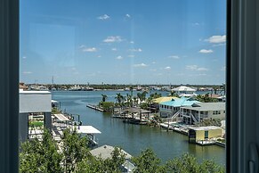 Beautiful Home With Private Pool On The North End Of Fort Myers Beach!