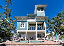 Beautiful Home With Private Pool On The North End Of Fort Myers Beach!