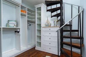 Beautiful Home With Private Pool On The North End Of Fort Myers Beach!