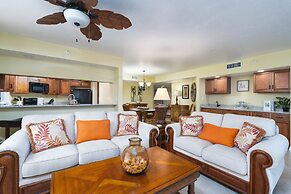 Immaculate Gated Community Condo - Just Across The Street From The Bea