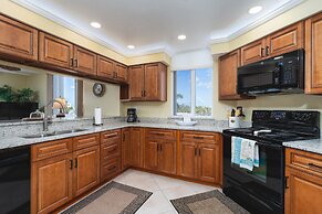 Immaculate Gated Community Condo - Just Across The Street From The Bea