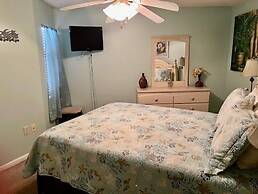 Royal Garden Resort 403 1 Bedroom Condo by RedAwning