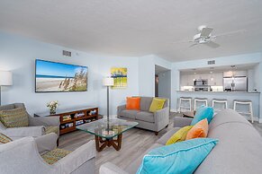 Immaculate Direct Gulf Front 3 Bedroom Condo - Gullwing 505 3 Condo by