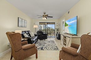 Estero Cove 523 - Beautifully Updated!! 2 Bedroom Condo by RedAwning