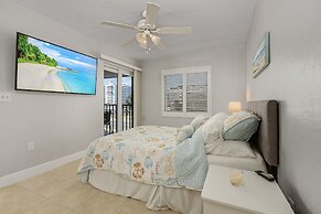 Estero Cove 523 - Beautifully Updated!! 2 Bedroom Condo by RedAwning