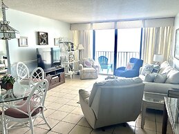 Royal Garden Resort 1401 3 Bedroom Condo by RedAwning