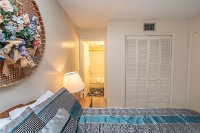 Royal Garden Resort 1007 1 Bedroom Condo by RedAwning